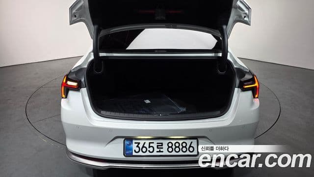 Kia The / новый New K8 гибрид Noblesse, 2026 20