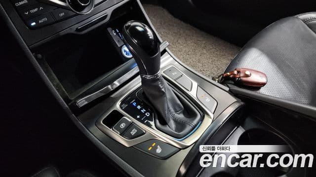 Hyundai Grandeur HG гибрид Premium, 2014 9