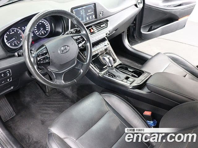 Hyundai Grandeur IG Premium, 2019 17