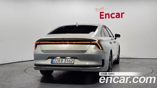 Kia The / новый New K8 гибрид Noblesse, 2025 4