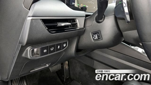 Kia The / новый New K8 гибрид Noblesse, 2025 13