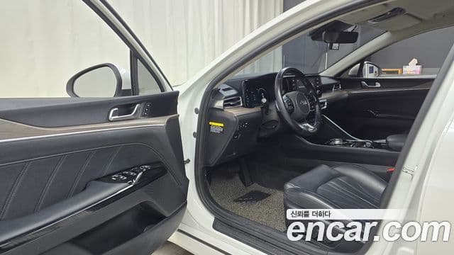 Kia K5 3세대 Signature, 2020 10