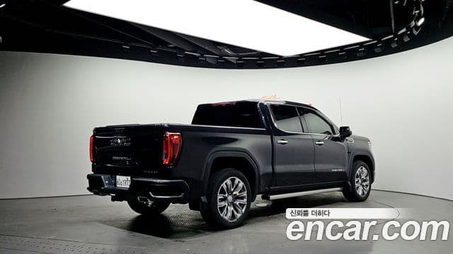 GMC 시에라 드날리-X, 2023 2