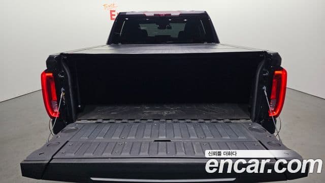 GMC 시에라 드날리-X, 2023 20