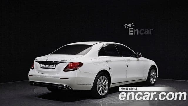 Mercedes-Benz E-класс W213 Exclusive, 2018 2