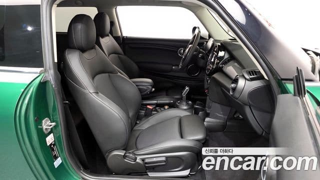 Mini Cooper 3세대, 2021 11