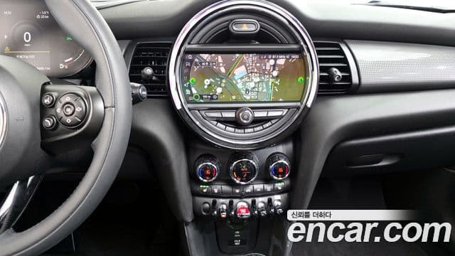 Mini Cooper 3세대, 2021 15