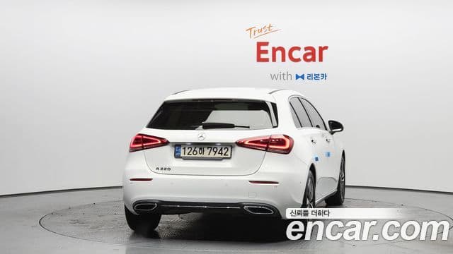 Mercedes-Benz A-класс W177 A220 хэтчбек, 2022 4