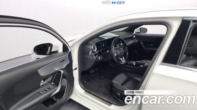 Mercedes-Benz A-класс W177 A220 хэтчбек, 2022 11