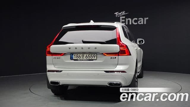 Volvo XC60 2세대 B5 Inscription, 2021 4