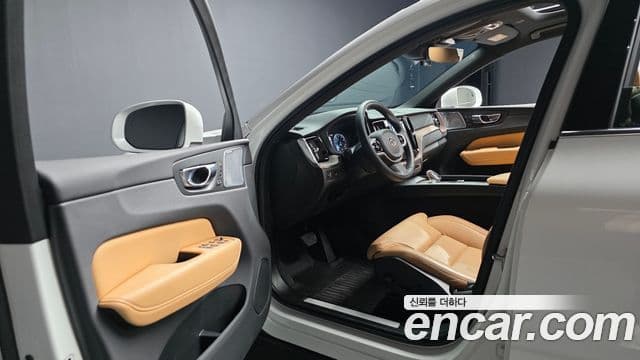 Volvo XC60 2세대 B5 Inscription, 2021 10