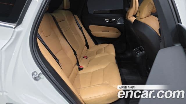 Volvo XC60 2세대 B5 Inscription, 2021 12