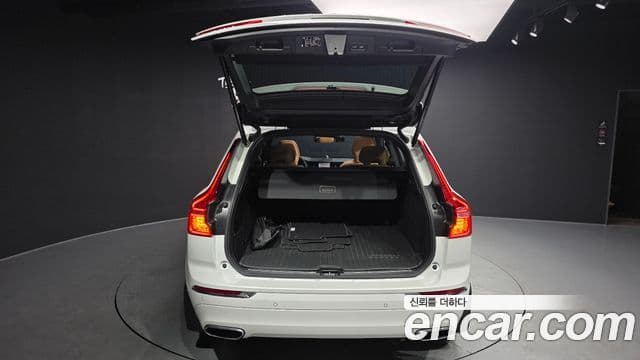 Volvo XC60 2세대 B5 Inscription, 2021 20