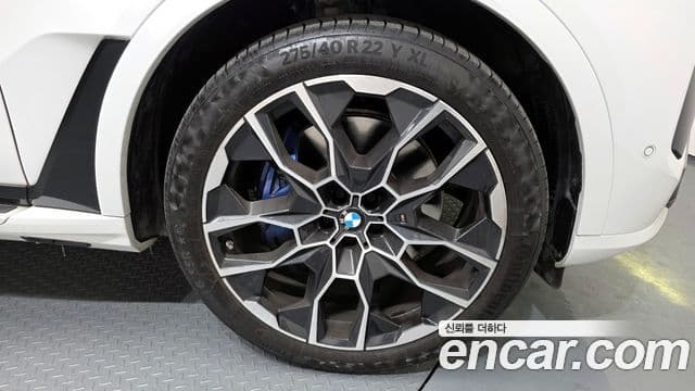 BMW X7 (G07) xDrive 40i M Sport 7인승, 2025 все фото