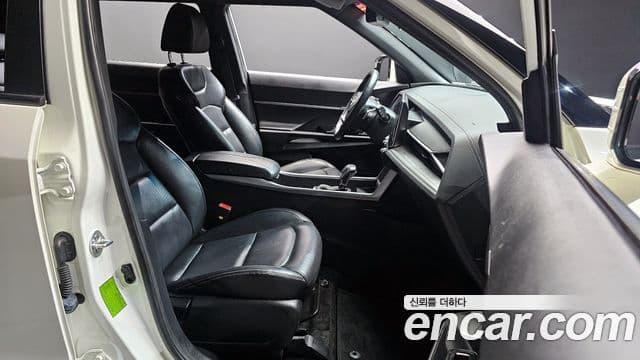 KG모빌리티(SsangYong) Torres T5, 2023 10