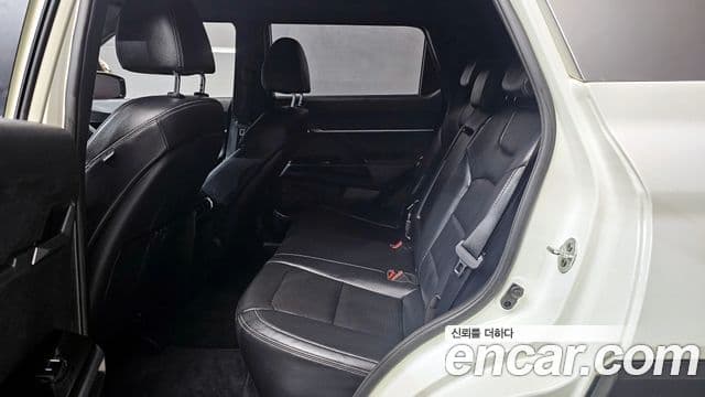 KG모빌리티(SsangYong) Torres T5, 2023 13