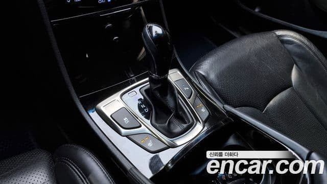 Hyundai Grandeur HG Luxury, 2012 9