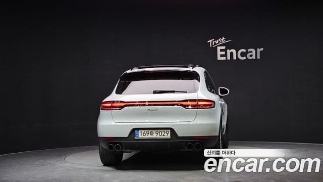 Porsche Macan 95B, 2021 4