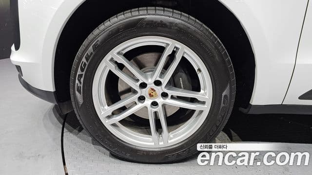 Porsche Macan 95B, 2021 все фото