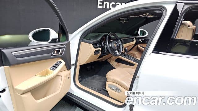 Porsche Macan 95B, 2021 10