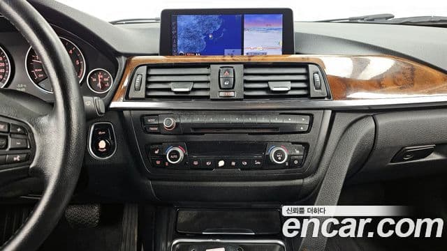 BMW 3시리즈 (F30), 2012 16