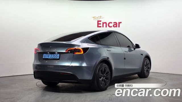 Tesla модель Y Long Range AWD, 2024 2