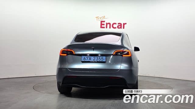 Tesla модель Y Long Range AWD, 2024 4