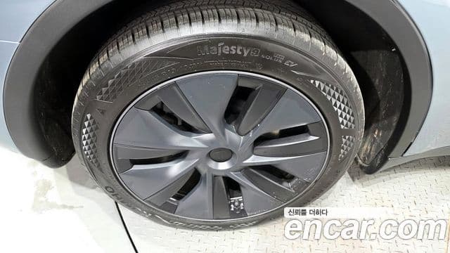 Tesla модель Y Long Range AWD, 2024 все фото