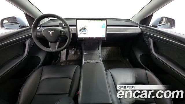 Tesla модель Y Long Range AWD, 2024 7