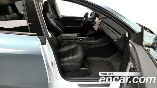 Tesla модель Y Long Range AWD, 2024 11