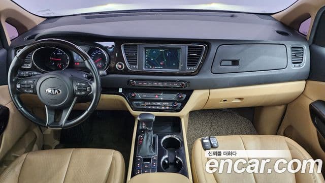 Kia The / новый New Carnival Noblesse, 2019 7