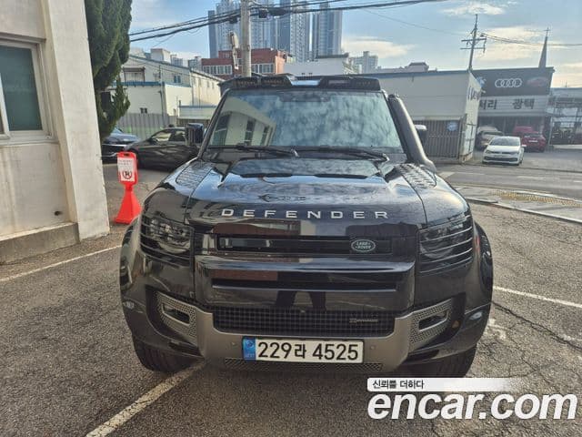 Land Rover Defender (L663) 130 D300 X-Dynamic HSE, 2023 1