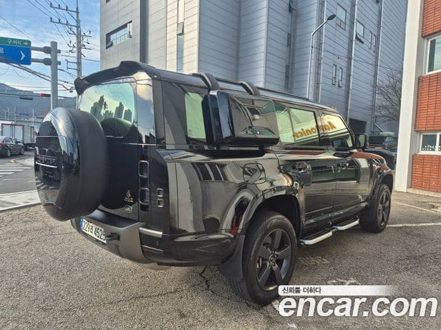 Land Rover Defender (L663) 130 D300 X-Dynamic HSE, 2023 4