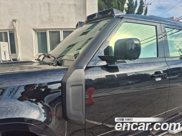 Land Rover Defender (L663) 130 D300 X-Dynamic HSE, 2023 13