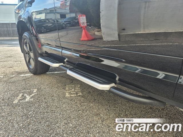 Land Rover Defender (L663) 130 D300 X-Dynamic HSE, 2023 16