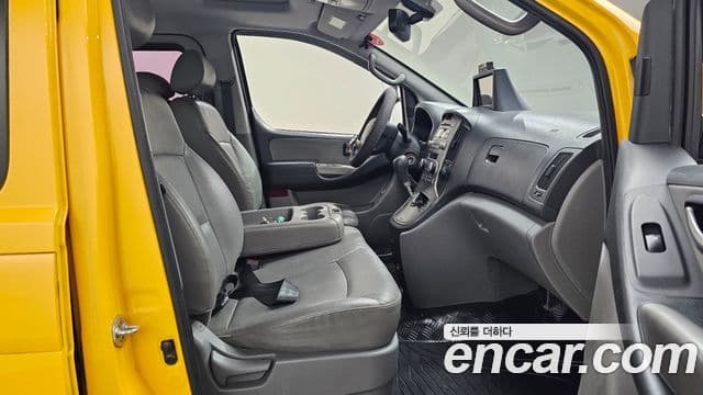 Hyundai Grand Starex детский перевозочный автомобиль, 2013 11