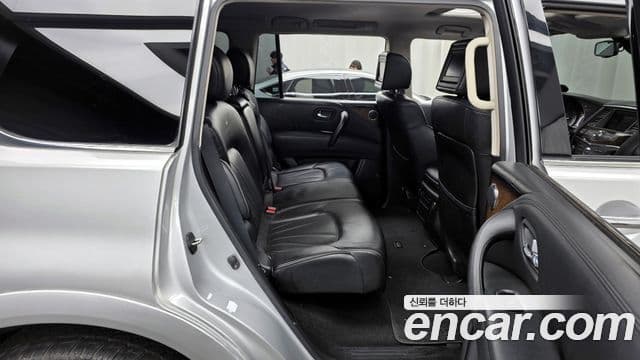 Infiniti QX56 3세대, 2011 12