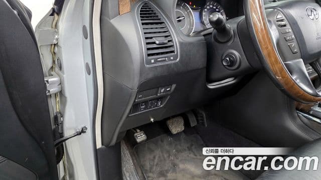 Infiniti QX56 3세대, 2011 17