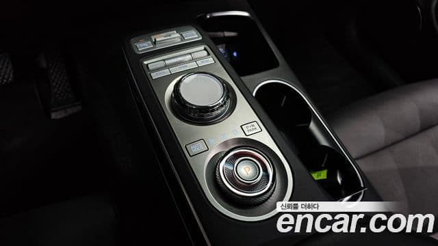 Genesis GV70, 2024 9