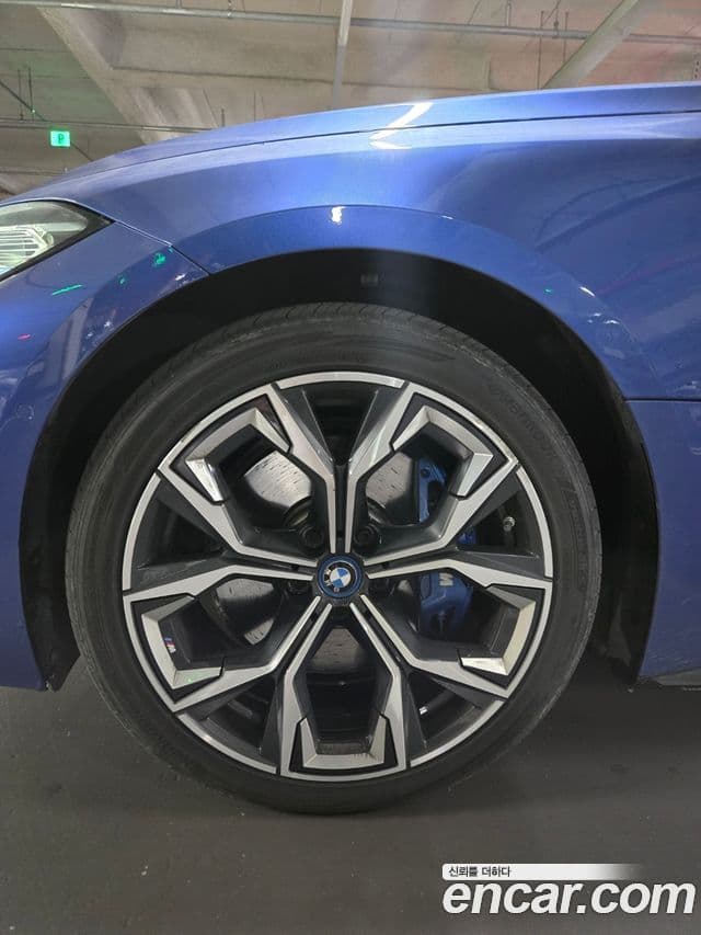 BMW i4 eDrive40 M Sport Pro, 2023 6