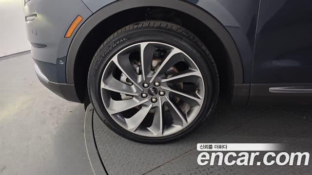 Lincoln Nautilus 1세대, 2022 все фото