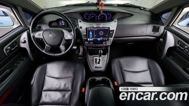 KG모빌리티(SsangYong) Korando 투리스모 4WD TX 9인승, 2017 7