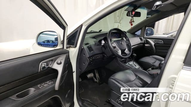 KG모빌리티(SsangYong) Korando 투리스모 4WD TX 9인승, 2017 10