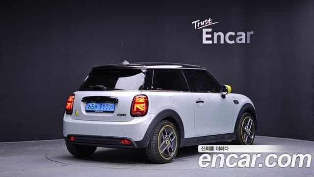 Mini Cooper Электрический (Electric) 3세대, 2022 2