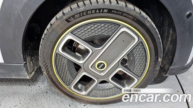 Mini Cooper Электрический (Electric) 3세대, 2022 все фото