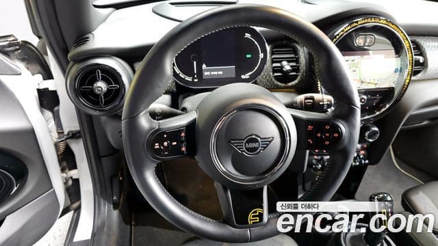 Mini Cooper Электрический (Electric) 3세대, 2022 13