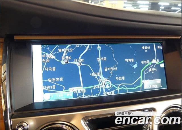 Rolls-Royce 고스트 6.6 EWB V12, 2016 14