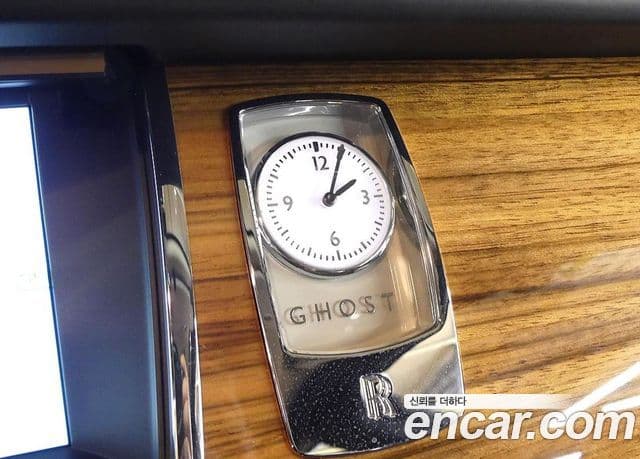 Rolls-Royce 고스트 6.6 EWB V12, 2016 16