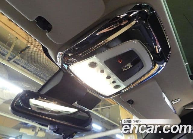 Rolls-Royce 고스트 6.6 EWB V12, 2016 17