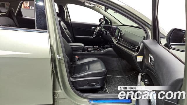 Kia Sportage 5세대 гибрид Signature Gravity 2WD, 2023 11